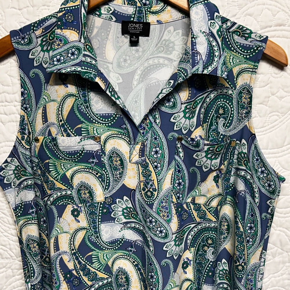 Jones New York Paisley Blouse in Blue and Green